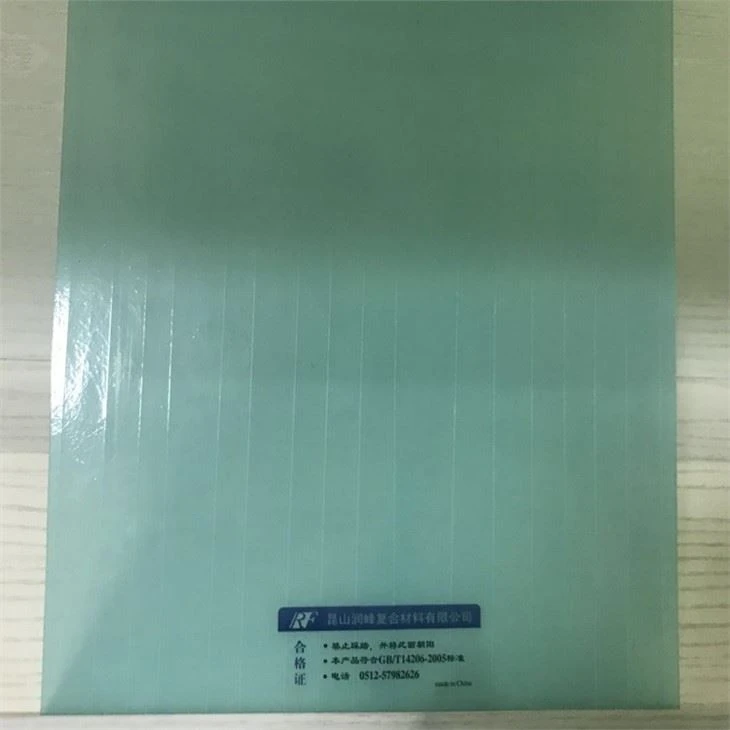 Panel Fiberglass Datar Transparansi Tinggi